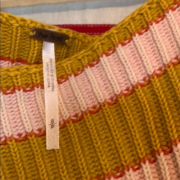 Free People Off the Shoulder cropped sweater - Picture 2 of 2